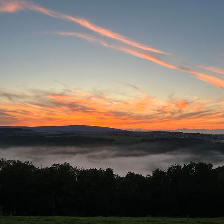Hunsrueck Valley View Apartment With Cedar Sauna Bruschied ภายนอก รูปภาพ