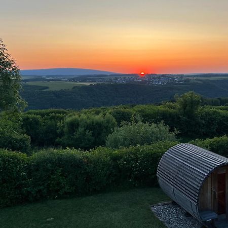 Hunsrueck Valley View Apartment With Cedar Sauna Bruschied ภายนอก รูปภาพ