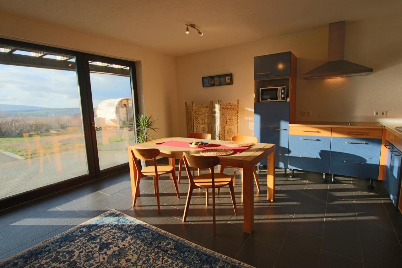Hunsrueck Valley View Apartment With Cedar Sauna Bruschied ภายนอก รูปภาพ