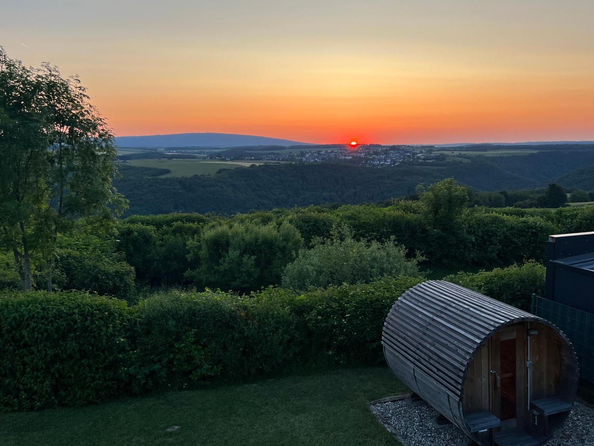 Hunsrueck Valley View Apartment With Cedar Sauna Bruschied ภายนอก รูปภาพ